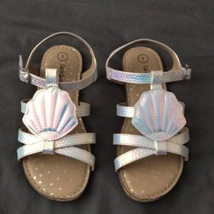 Girls pearl seashell strap sandal size 1
